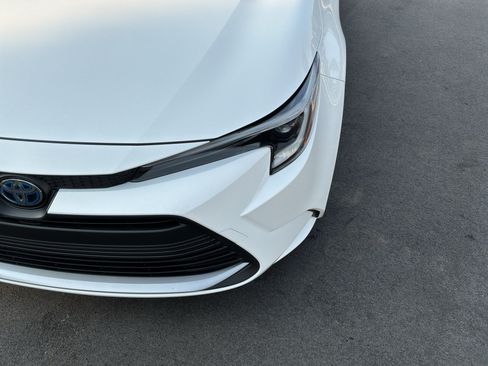 Used 2023 Toyota Corolla XLE FWD image 6