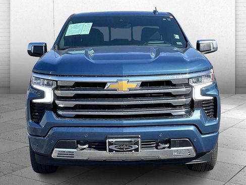 Used 2024 Chevrolet Silverado 1500 High Country image 2