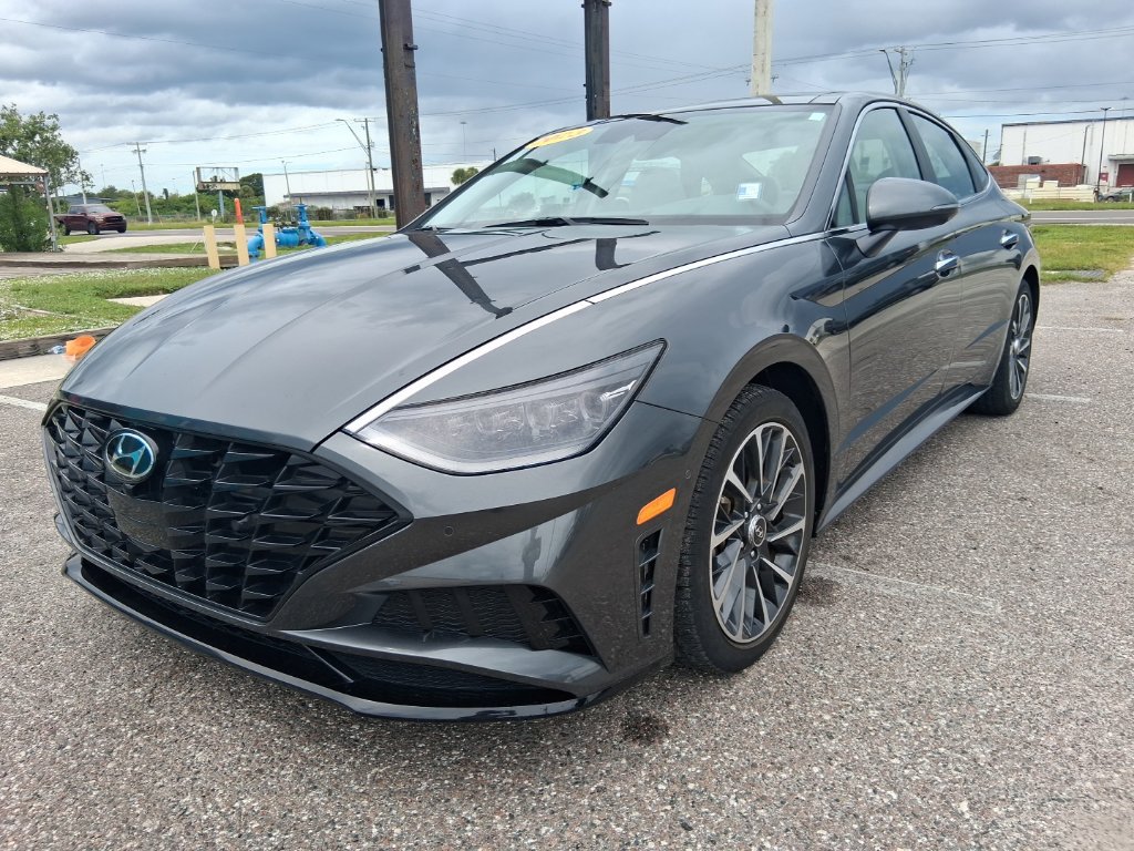 Used 2023 Hyundai Sonata Limited w/ Preferred Accessory Package FWD image 7