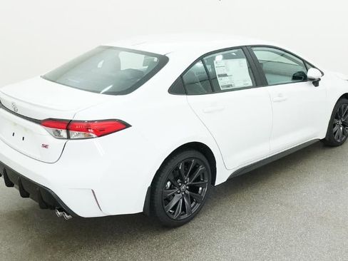 New 2026 Toyota Corolla SE FWD image 9