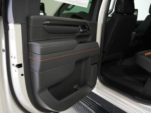 New 2026 GMC Sierra 2500 AT4 w/ AT4 Premium Plus Package AWD/4WD image 21