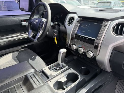 Used 2020 Toyota Tundra SR5 w/ SR5 Upgrade Package AWD/4WD image 27