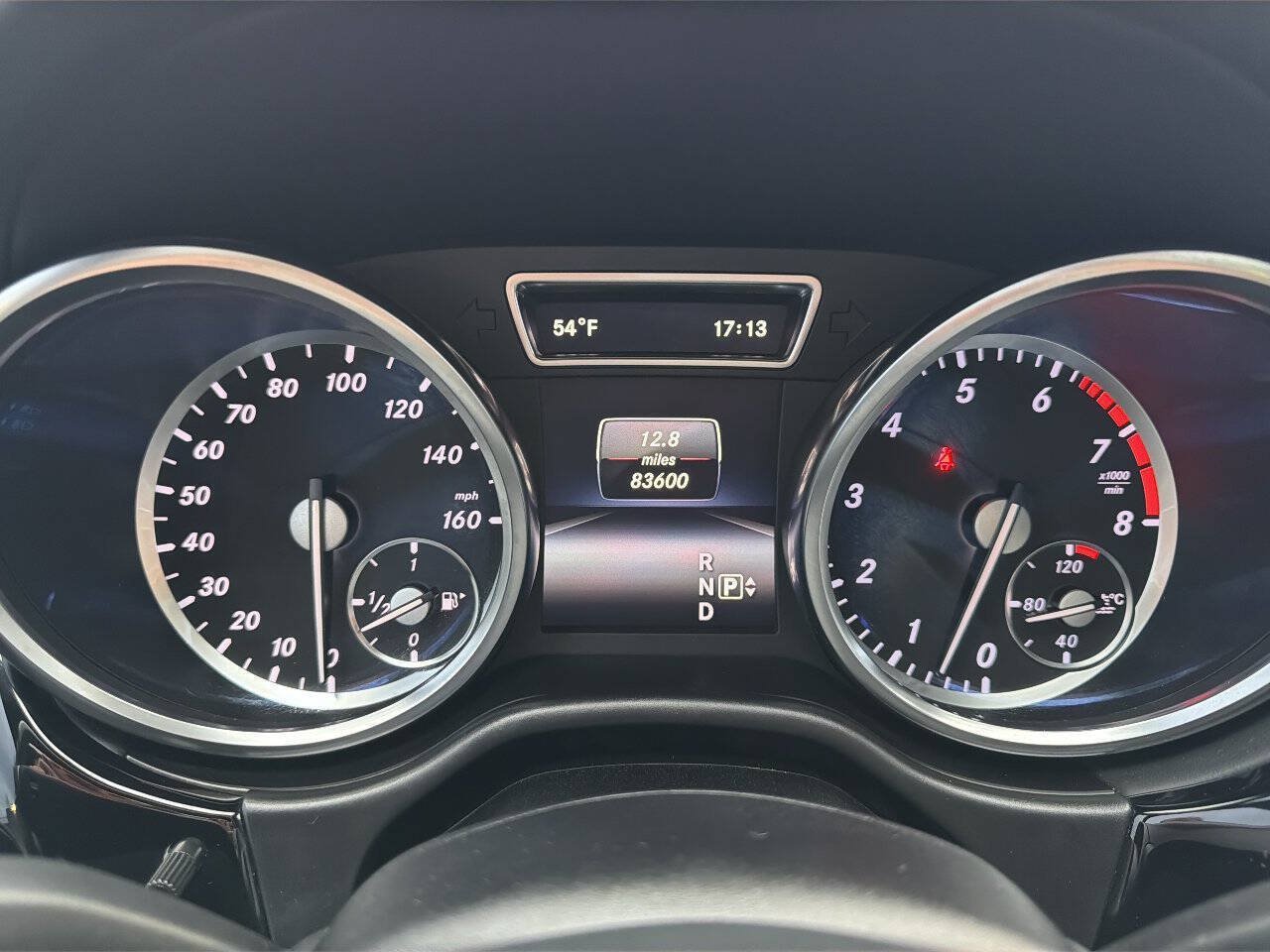 Used 2015 Mercedes-Benz GL 550 4MATIC w/ Driver Assistance Package image 46