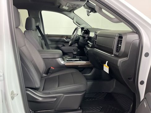 New 2026 Chevrolet Silverado 1500 RST AWD/4WD image 9