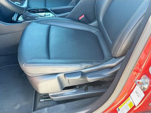 Used 2024 Buick Encore GX Sport Touring image 18