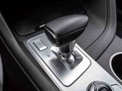 Used 2021 Genesis G70 2.0T w/ Elite Package AWD/4WD image 32