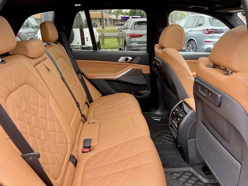 Used 2023 BMW X5 xDrive40i w/ M Sport Package AWD/4WD image 31