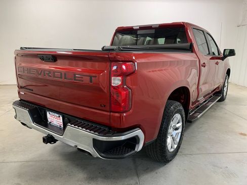 Used 2023 Chevrolet Silverado 1500 LT w/ Z71 Off-Road Package AWD/4WD image 9