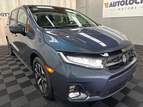 Used 2026 Honda Odyssey EX-L image 2