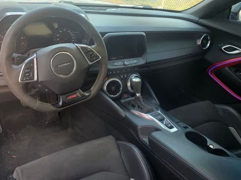 Used 2022 Chevrolet Camaro SS RWD image 5