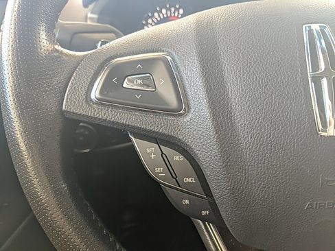 Used 2013 Lincoln MKZ AWD image 16