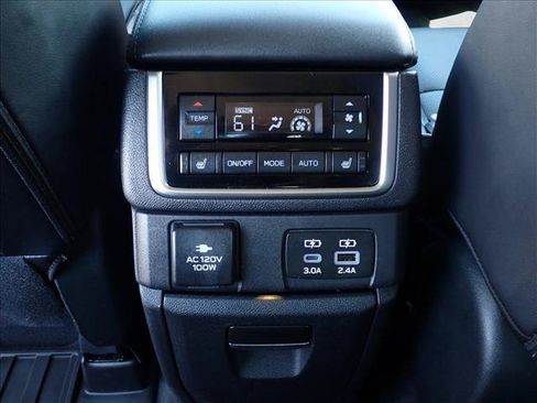 Certified 2025 Subaru Ascent Bronze Edition AWD/4WD image 11