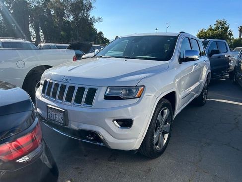 Used 2015 Jeep Grand Cherokee Overland w/ Advanced Technology Group RWD image 36