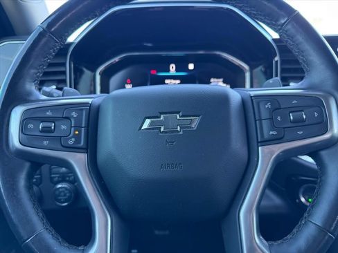 Used 2025 Chevrolet Silverado 1500 LT Trail Boss w/ Convenience Package II AWD/4WD image 19