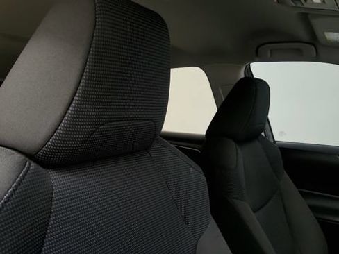 Used 2022 Toyota RAV4 LE FWD image 36