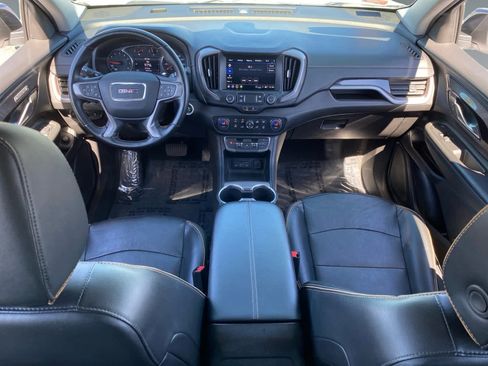 Used 2024 GMC Terrain AT4 image 10