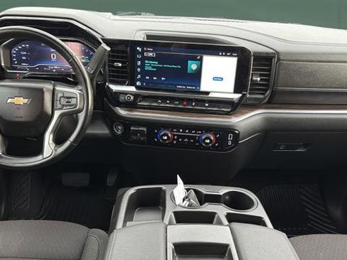 Used 2025 Chevrolet Silverado 1500 LT AWD/4WD image 24
