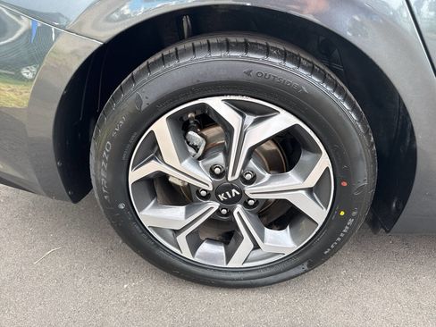 Used 2019 Kia Forte LXS image 22