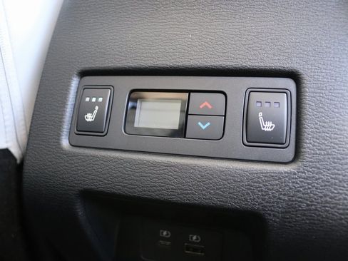 New 2025 Mitsubishi Outlander SEL image 6