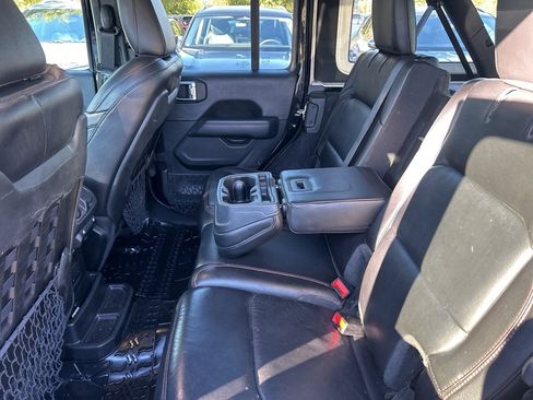 Used 2020 Jeep Wrangler Unlimited Rubicon image 24