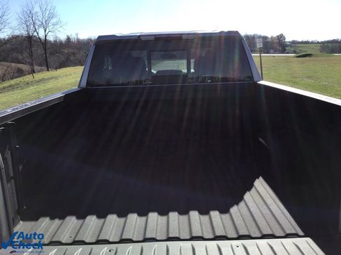 Used 2025 Chevrolet Silverado 1500 LT image 7