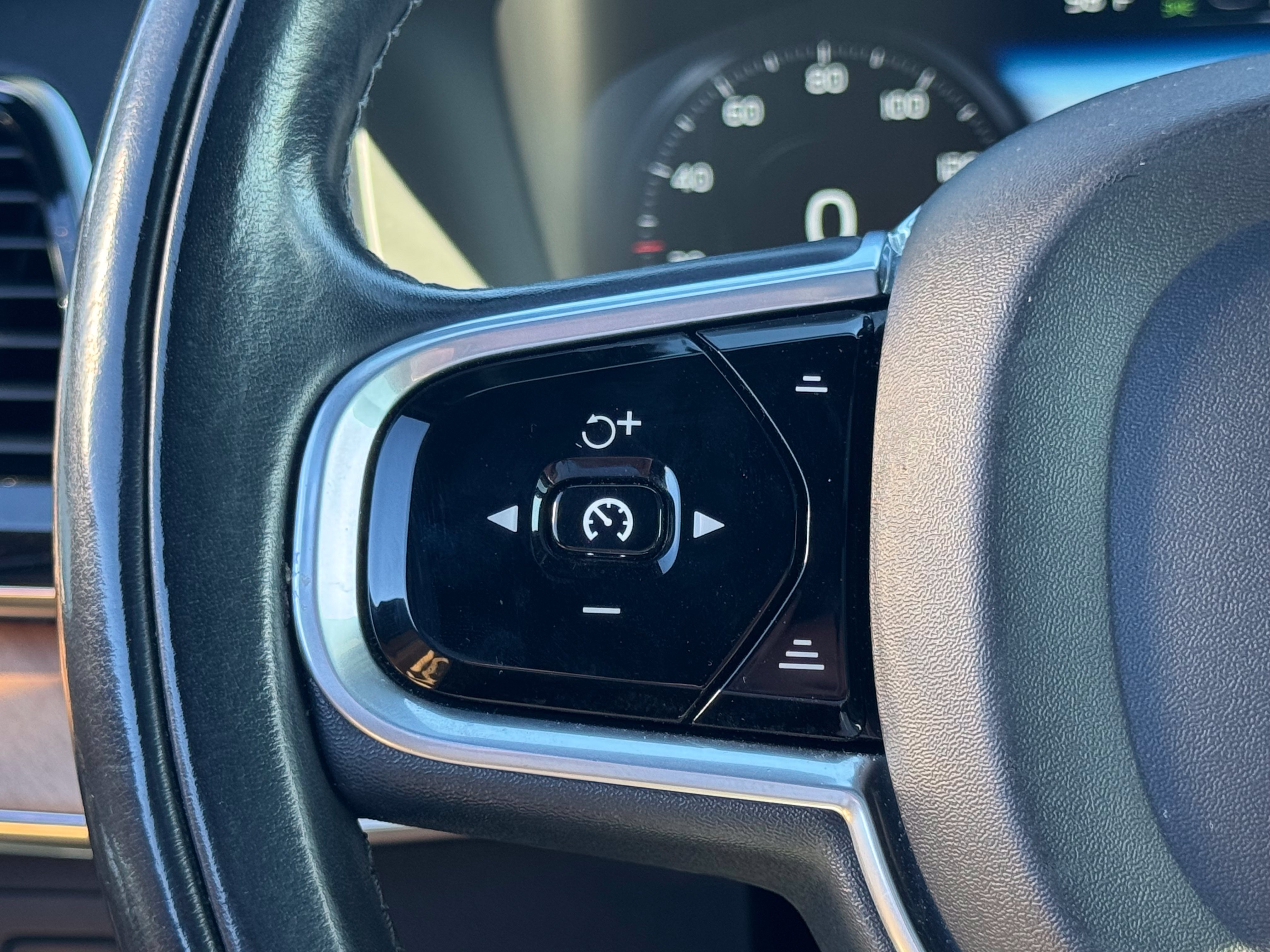 Used 2018 Volvo XC90 T6 Inscription w/ Convenience Package AWD/4WD image 38