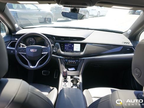 Used 2024 Cadillac XT6 Sport w/ Technology Package AWD/4WD image 21