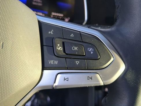 Certified 2023 Volkswagen Jetta SE image 28