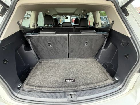 Used 2019 Volkswagen Atlas SE FWD image 24