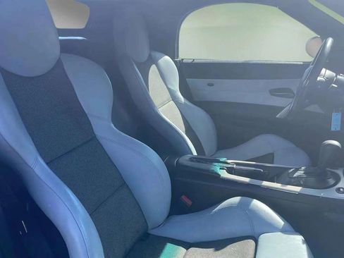 Used 2005 BMW Z4 2.5i image 18