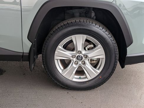 Certified 2021 Toyota RAV4 XLE w/ XLE Grade Weather Package AWD/4WD image 7