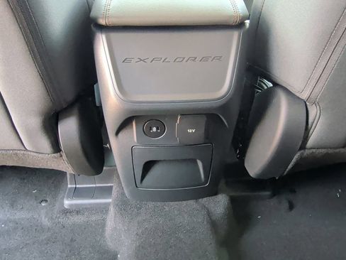 New 2026 Ford Explorer Active RWD image 38