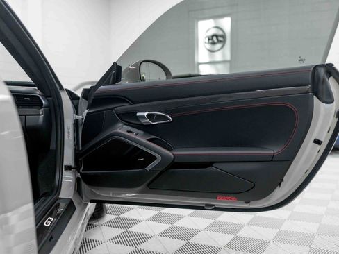 Used 2018 Porsche 911 GT3 RWD image 75