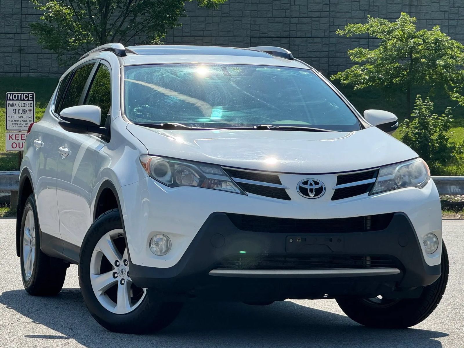 Used 2013 Toyota RAV4 XLE AWD/4WD image 2