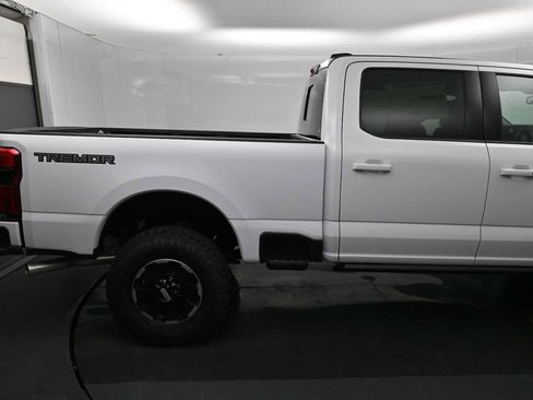 New 2026 Ford F250 Lariat w/ Tremor Off-Road Package AWD/4WD image 12