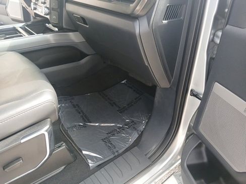 Used 2023 Ford F250 Lariat w/ Black Appearance Package image 47