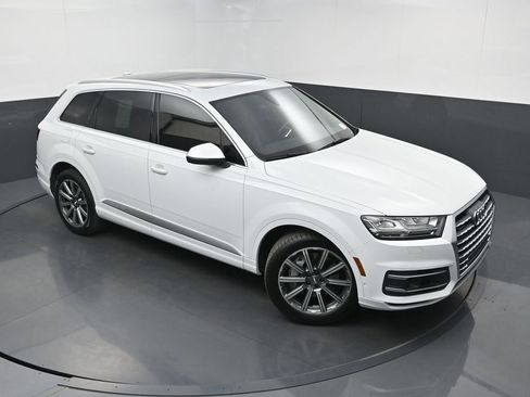 Used 2019 Audi Q7 3.0T Premium Plus w/ Premium Plus Package image 33