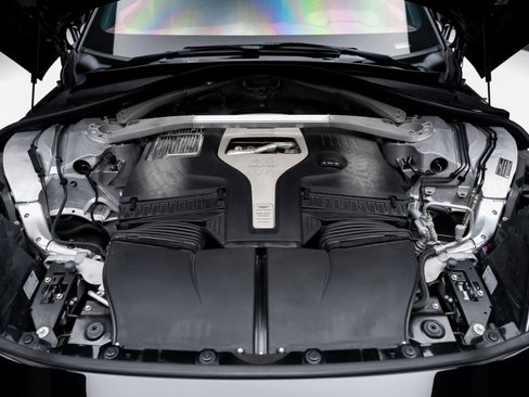 Used 2021 Aston Martin DBX image 74