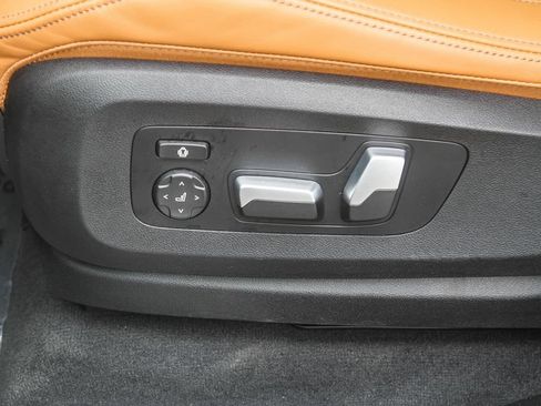 Used 2024 BMW X5 xDrive40i w/ Premium Package AWD/4WD image 19