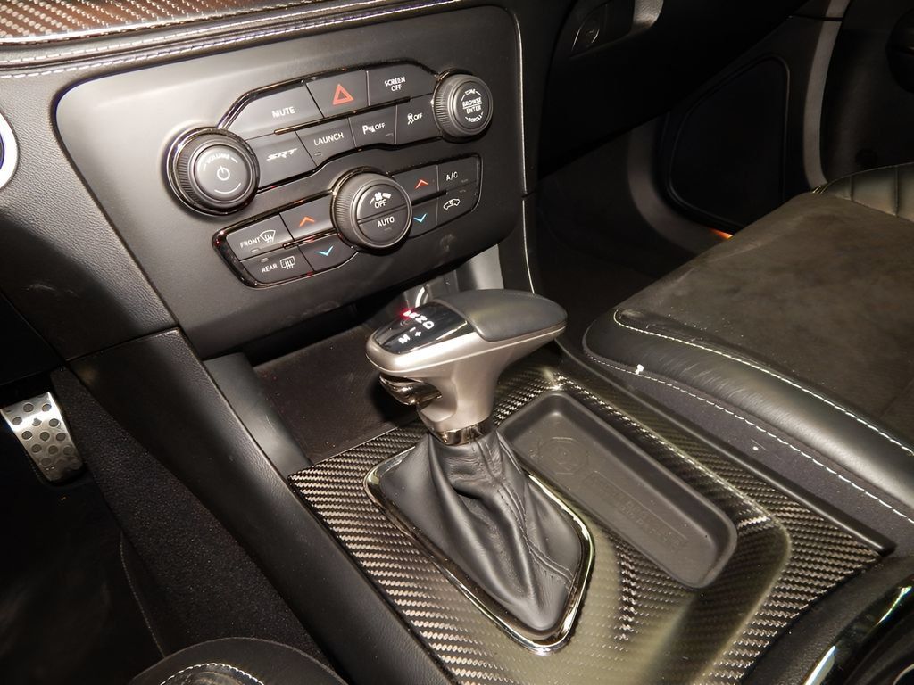 Used 2022 Dodge Charger SRT Hellcat w/ Carbon/Suede Interior Package RWD image 25