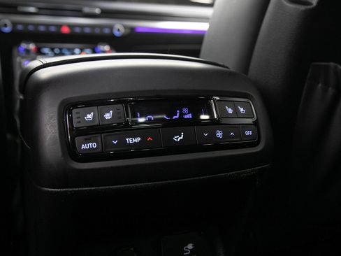 Used 2024 Hyundai Palisade Calligraphy AWD/4WD image 17