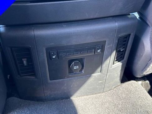 Used 2011 RAM 1500 Laramie AWD/4WD image 32