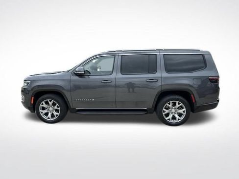 Used 2022 Jeep Wagoneer Series II RWD image 6