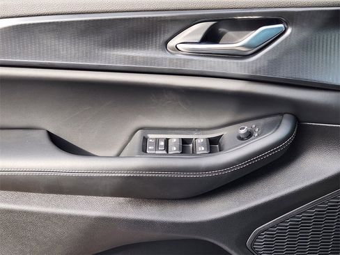 New 2025 Jeep Grand Cherokee Laredo w/ MOPAR Finishing Package image 16