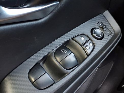Used 2024 Nissan Sentra SV FWD image 18