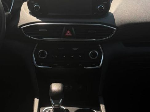 Used 2019 Hyundai Santa Fe SE FWD image 21