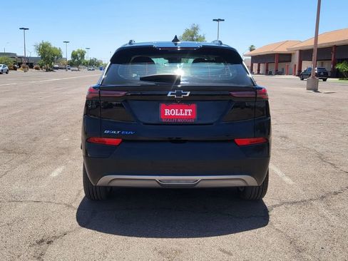 Used 2023 Chevrolet Bolt EUV LT w/ Driver Confidence Package FWD image 7