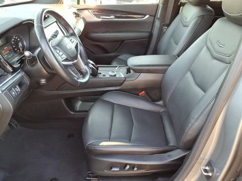 Used 2023 Cadillac XT5 Premium Luxury w/ LPO, Floor Liner Package AWD/4WD image 5