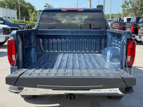 Used 2024 GMC Sierra 1500 SLT RWD image 12