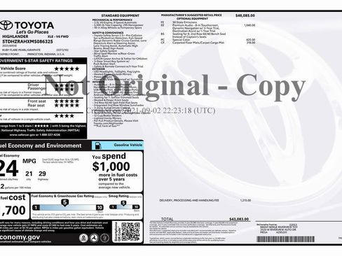 Used 2021 Toyota Highlander XLE image 4